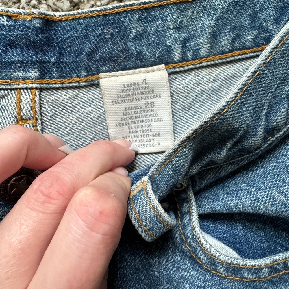 Cheeky denim shorts - Picture 2 of 5